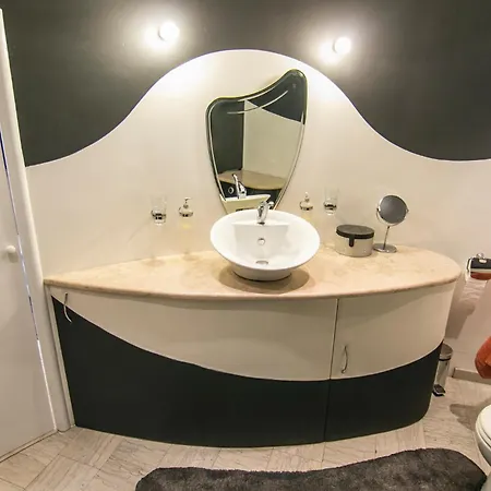 Stunning In With Jacuzzi * Kastav
